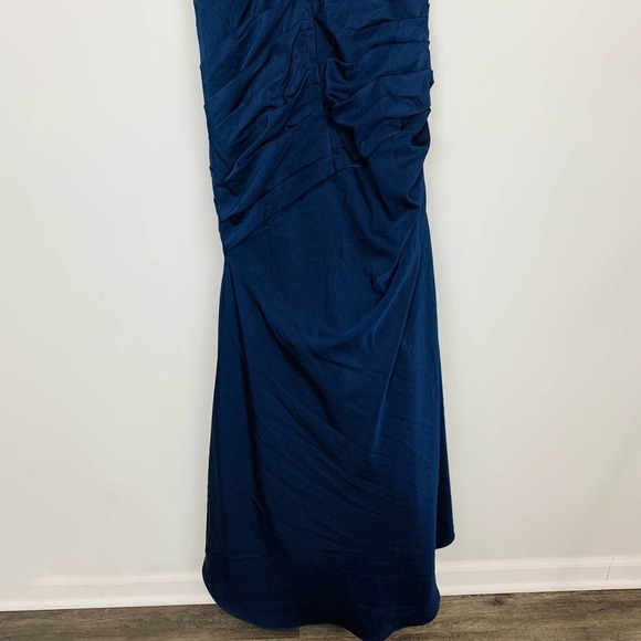 La Femme | NWOT Sparkle Lace Trumpet Evening Gown 24926 Size 4 - Picture 7 of 14